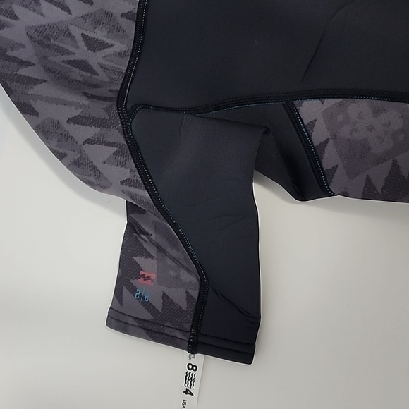 Billabong 2mm Synergy Back Zip Springsuit Short Sleeves Black Wetsuit/ Size 4 - Picture 11 of 13